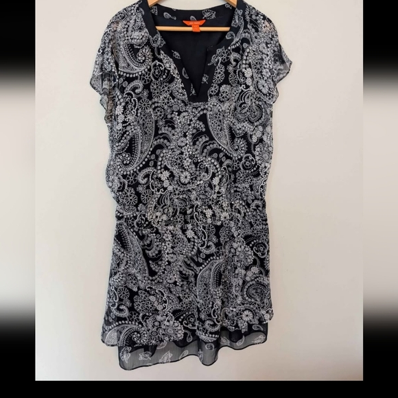 2/$20 Joe Fresh Navy White Paisley Ruffle Tiered Dress Flutter Sleeve Medium - Picture 1 of 7